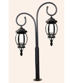 Upper and Lower Double Steel Arm Outdoor Light Pole with Lantern