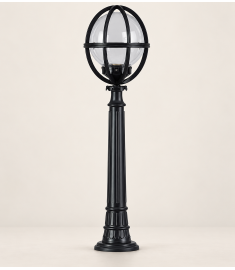 Outdoor Light Pole with 25 cm Clear Globe